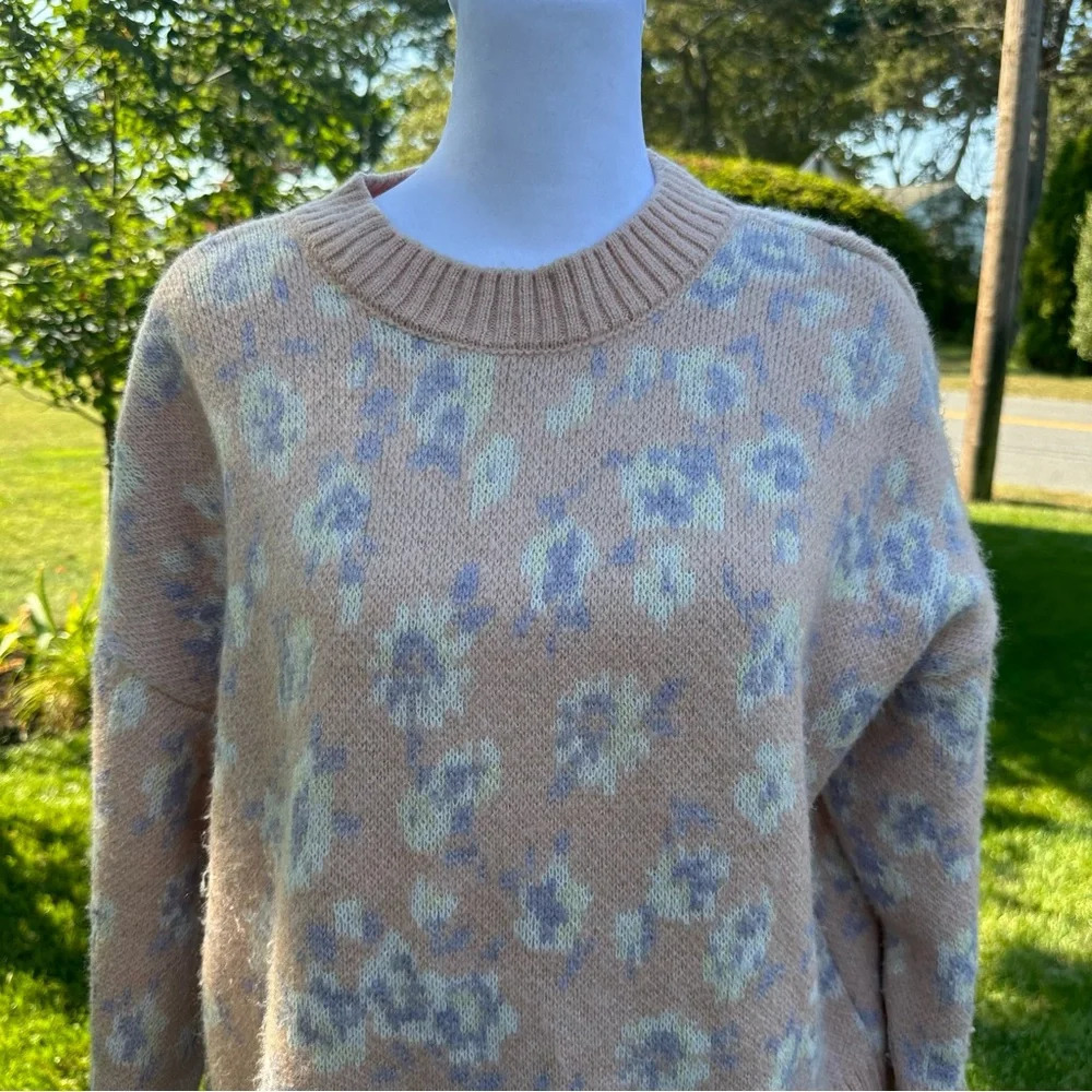 Mango Knit Cropped Floral Sweater Small - Picture 3 of 9
